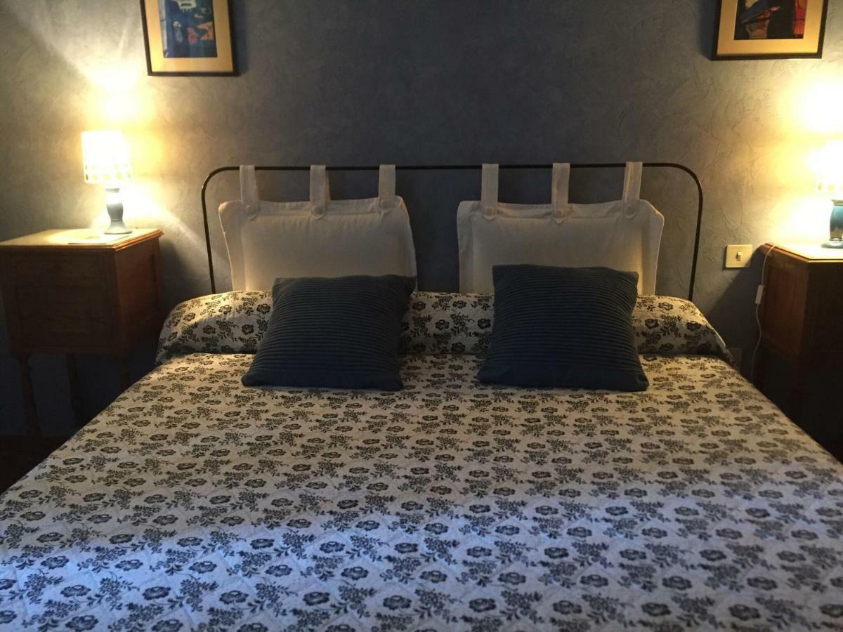 Domaine De Brousson Bed and Breakfast La Tour-sur-Orb Eksteriør billede