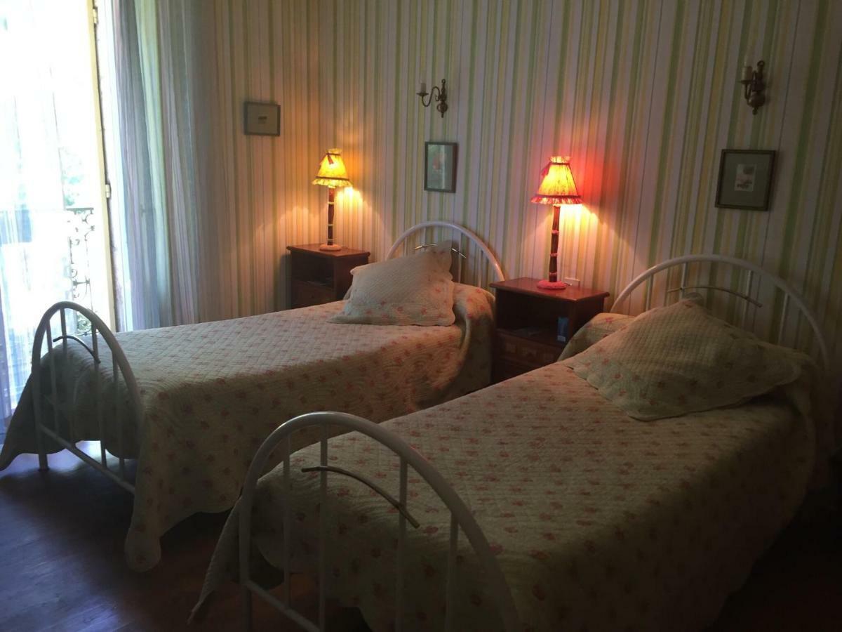 Domaine De Brousson Bed and Breakfast La Tour-sur-Orb Eksteriør billede